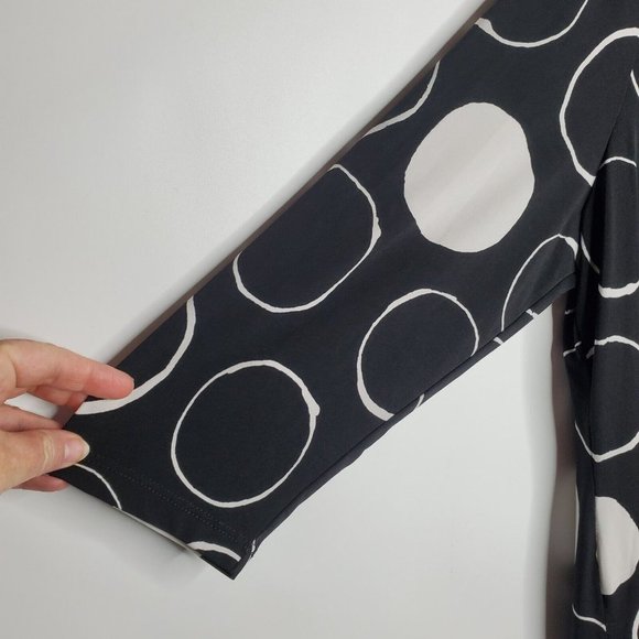 Susan Graver Womens Liquid Knit Blouse Size L Asymmetrical Hem 3/4 Sleeve Black - Picture 3 of 9